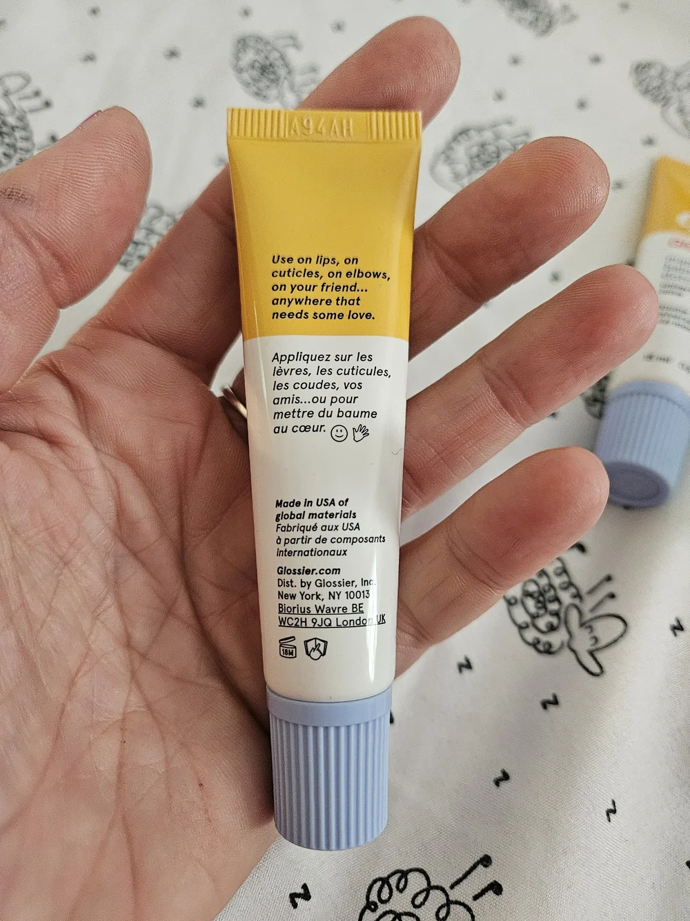 Glossier pair mango